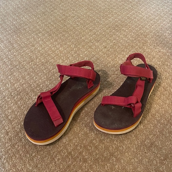 Teva Shoes - TEVA Women’s Flatform Universal